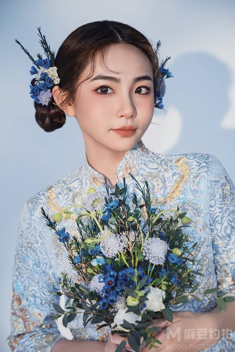 妆容模特