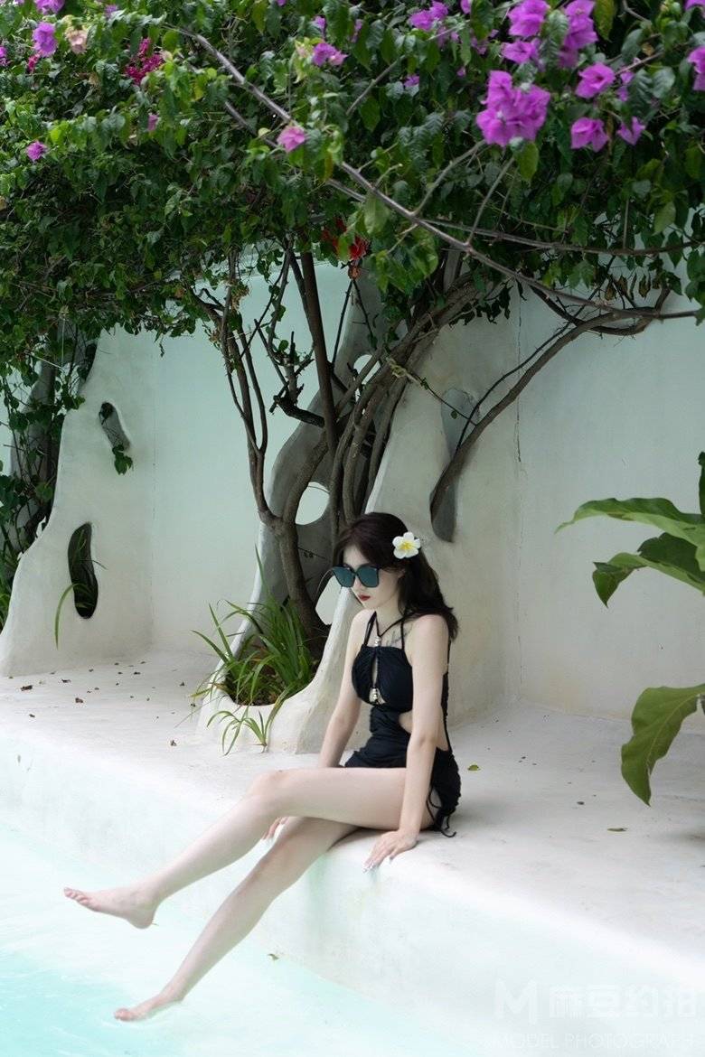 黑白模特