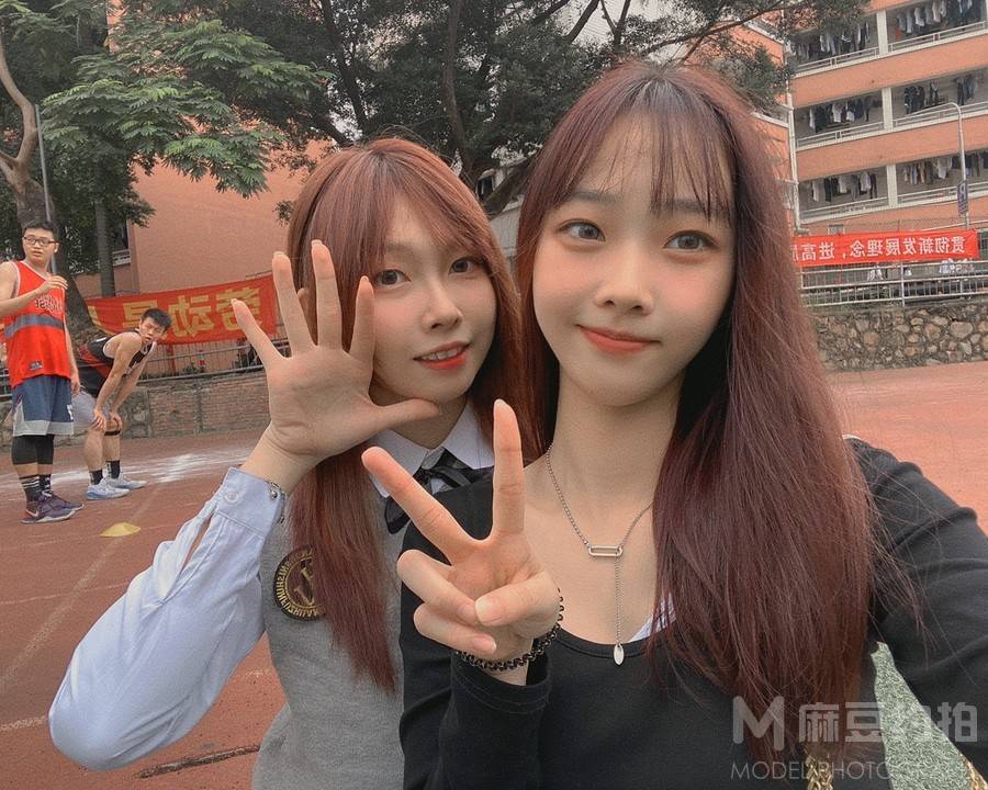 校园模特