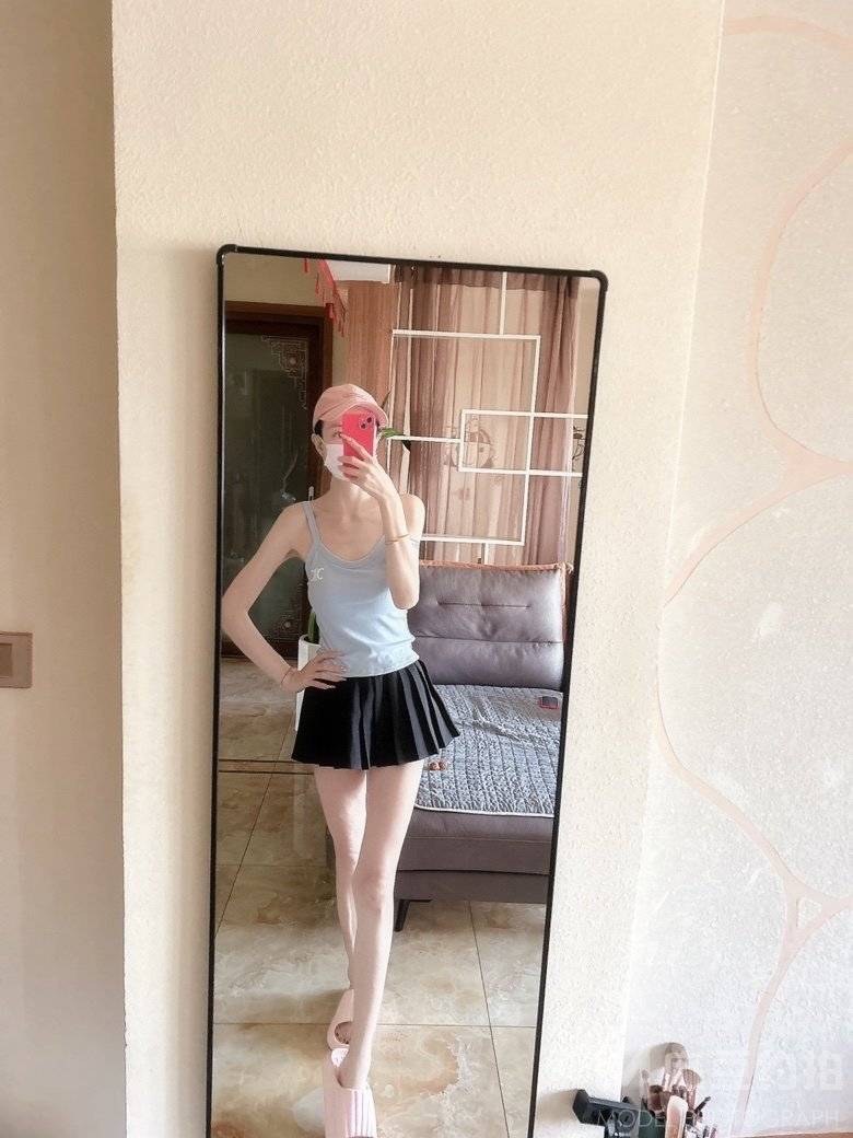 胶片模特