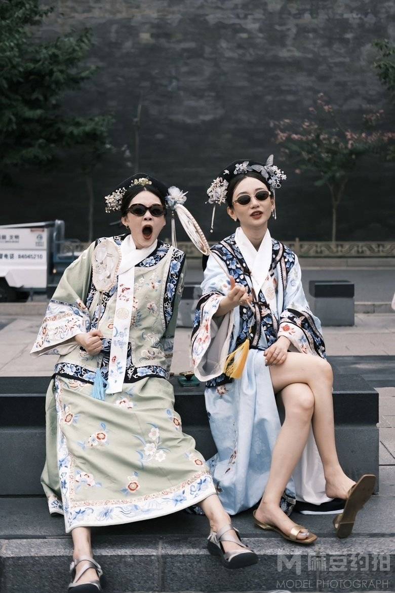 汉服模特