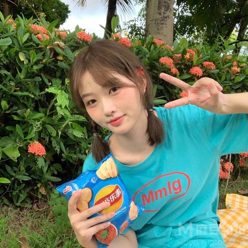 清新模特