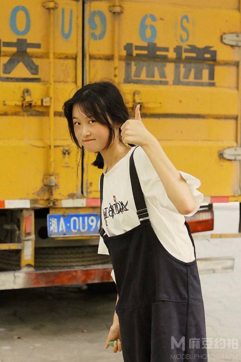 胶片模特