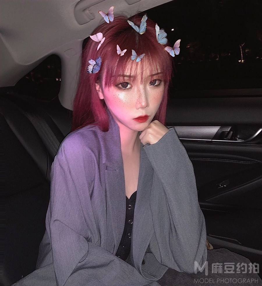 妆容模特