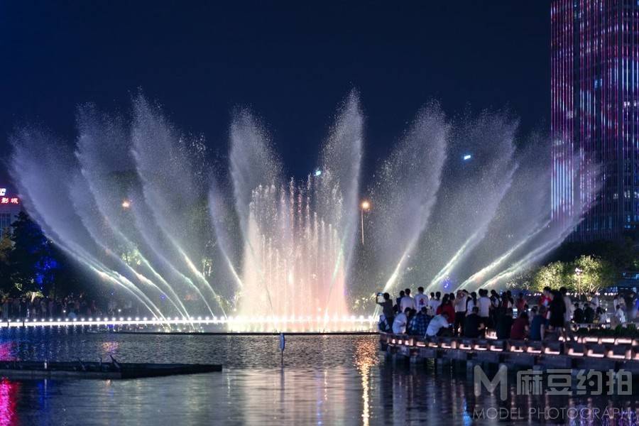 夜景模特