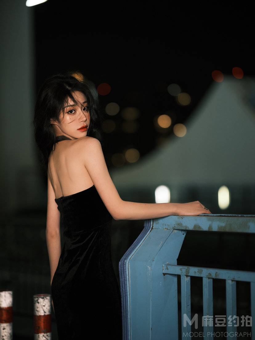 夜景模特