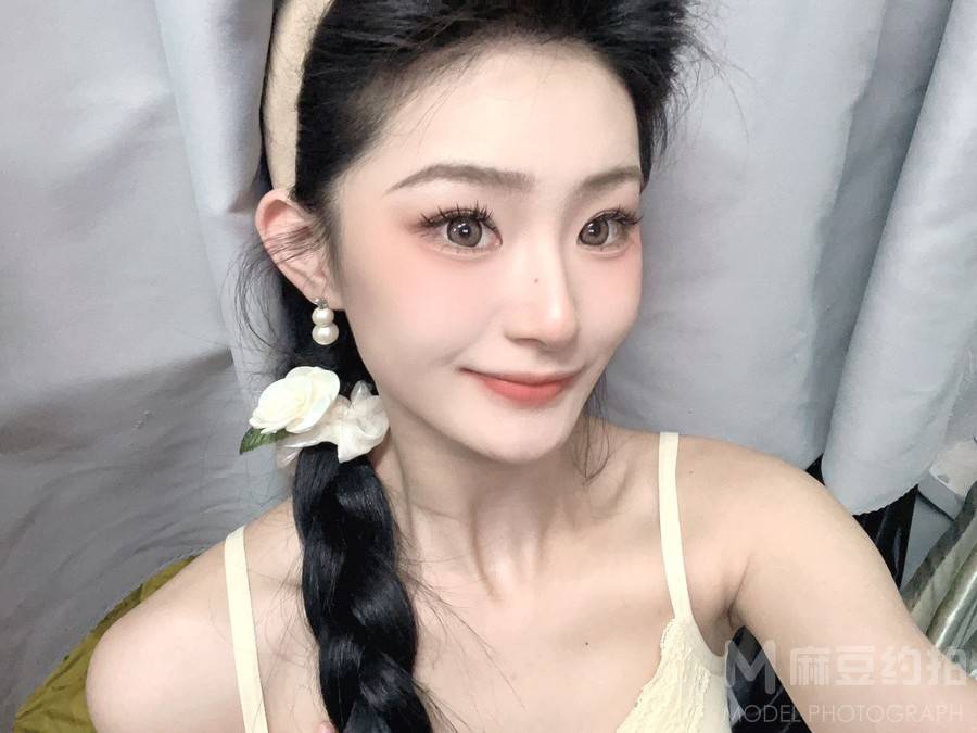 校园模特