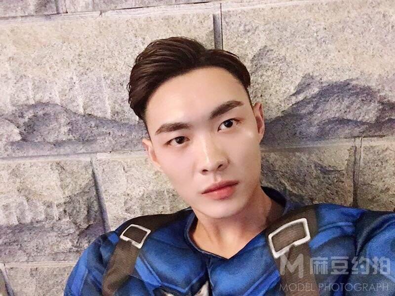 情侣模特