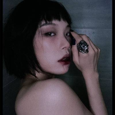 黑白模特