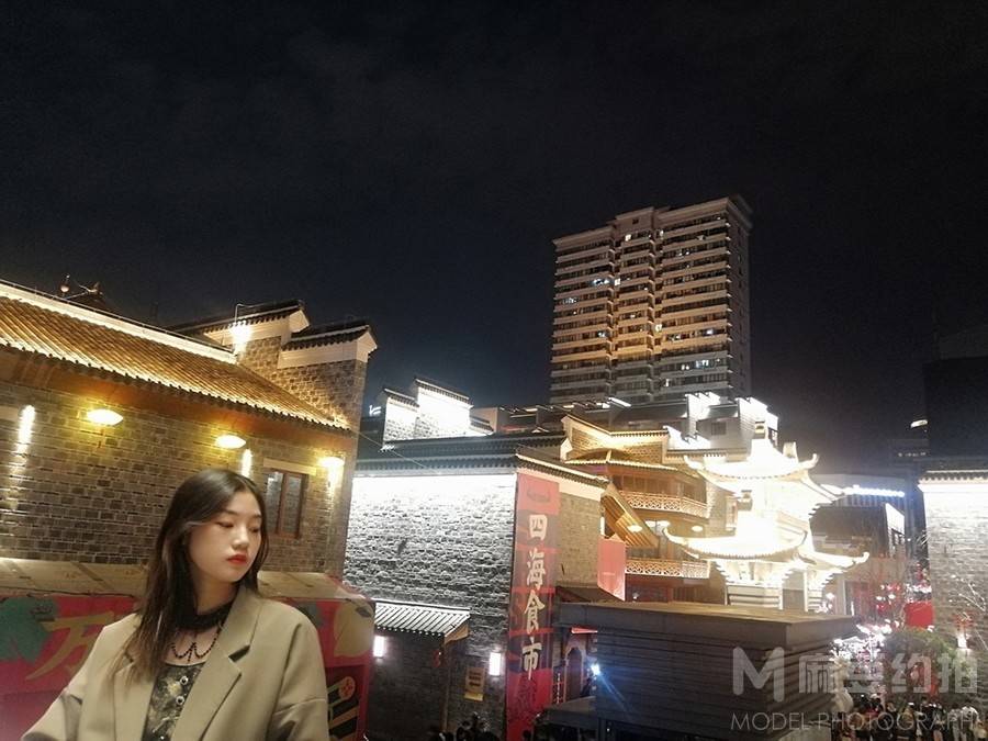 校园模特