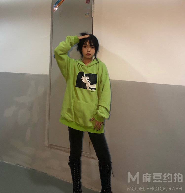 校园模特