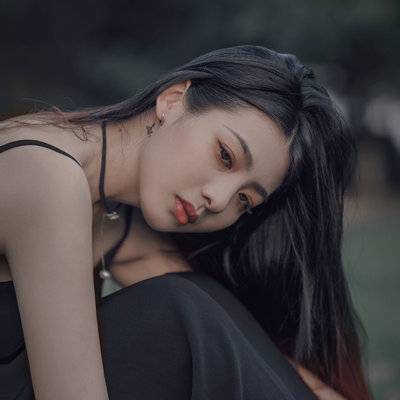 黑白模特