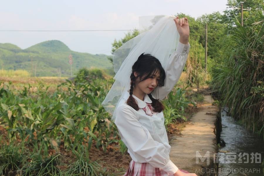 清新模特