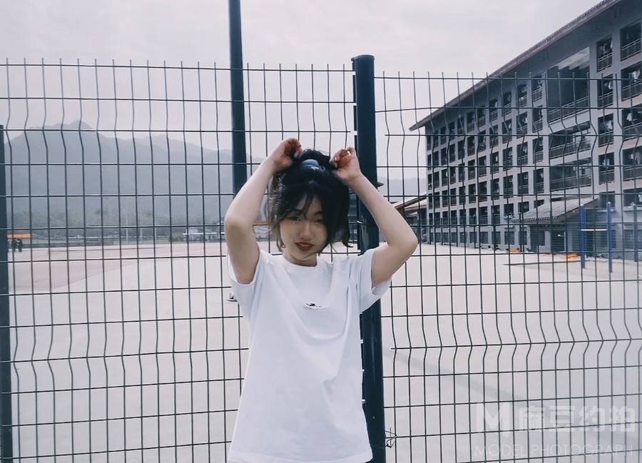 校园模特