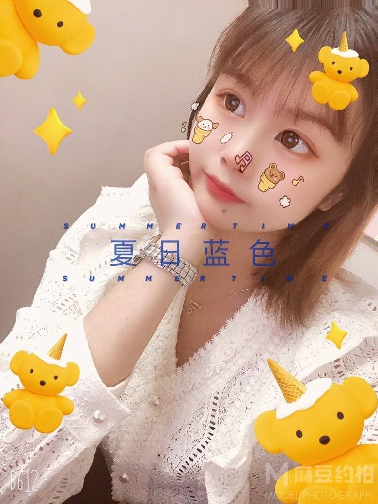 妆容模特