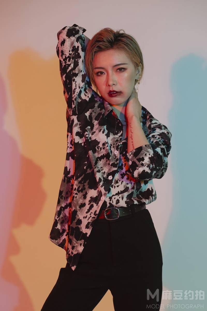 情绪模特