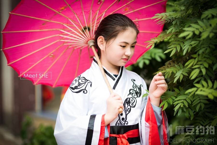汉服模特