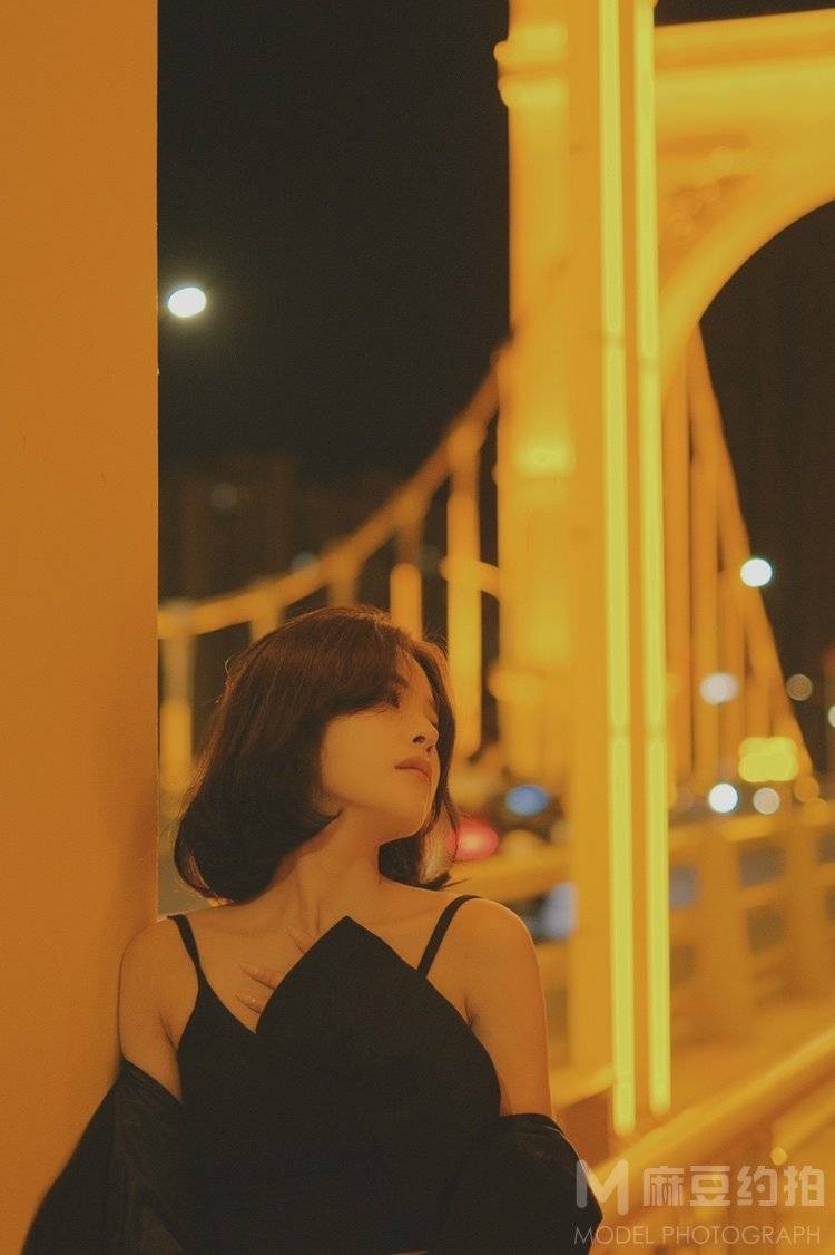 夜景模特