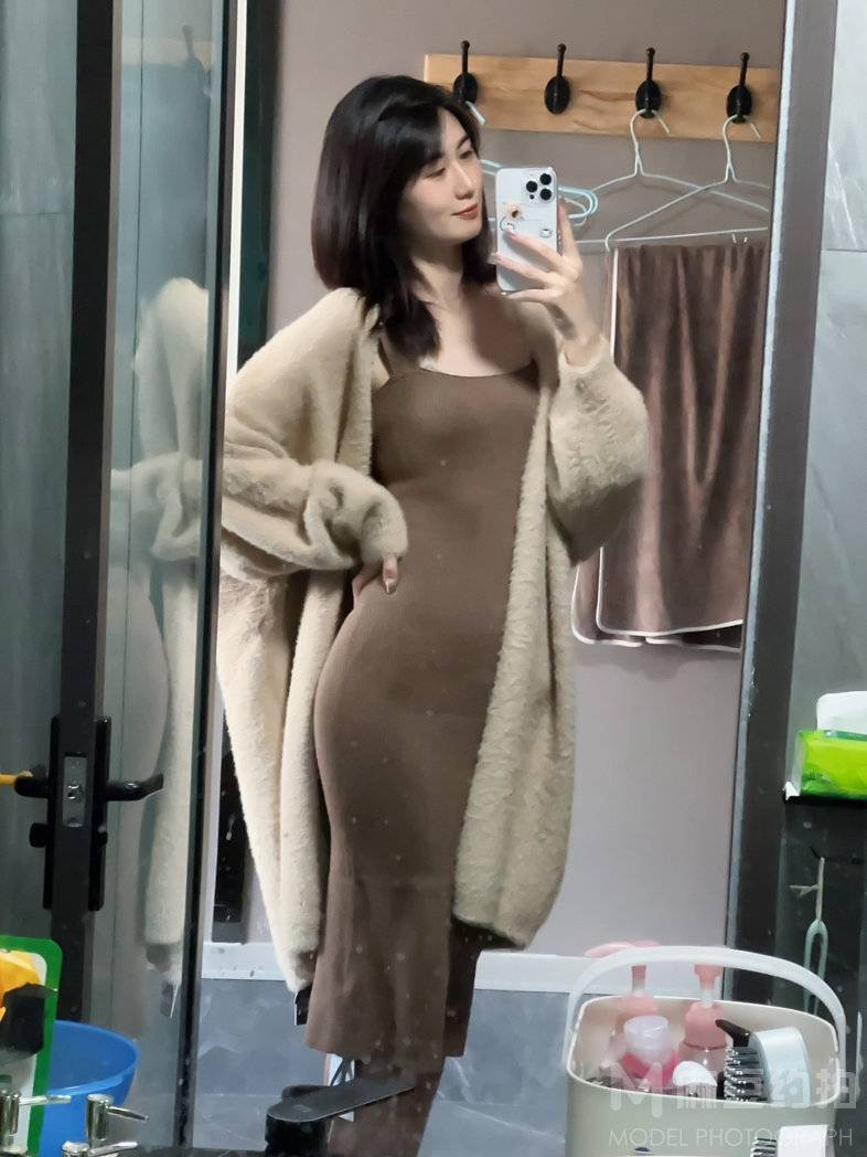 黑白模特