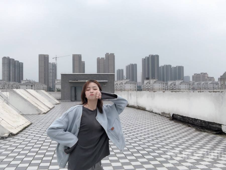校园模特