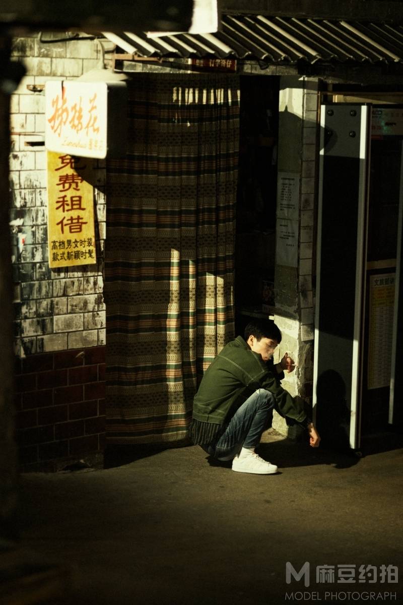 情绪模特