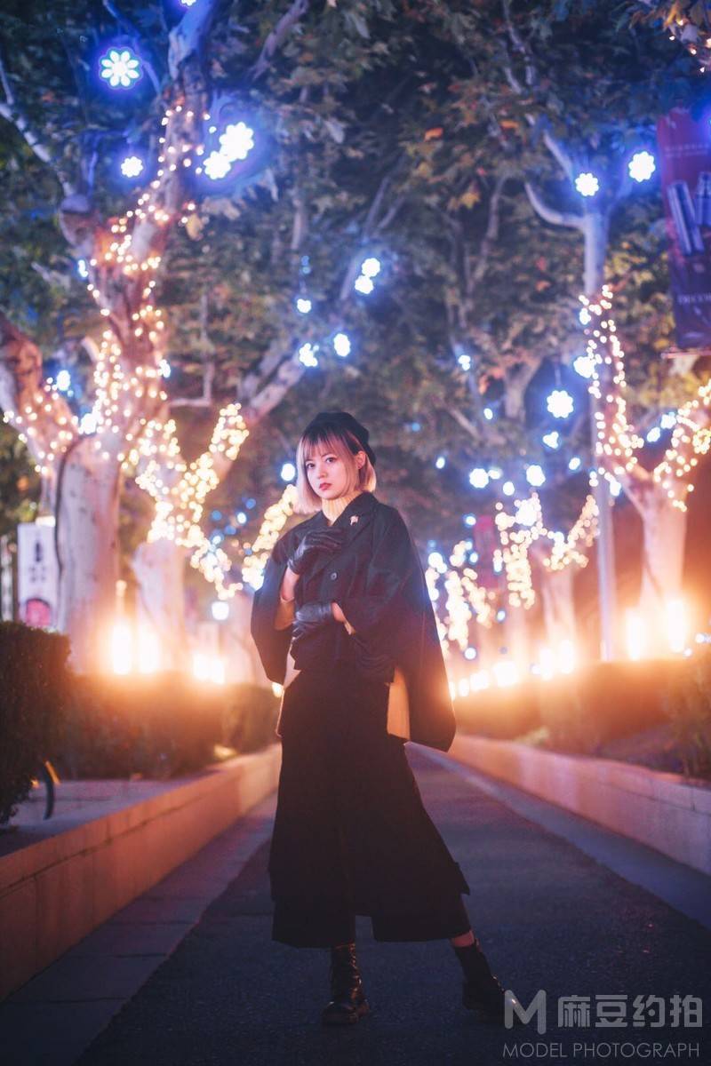 夜景模特