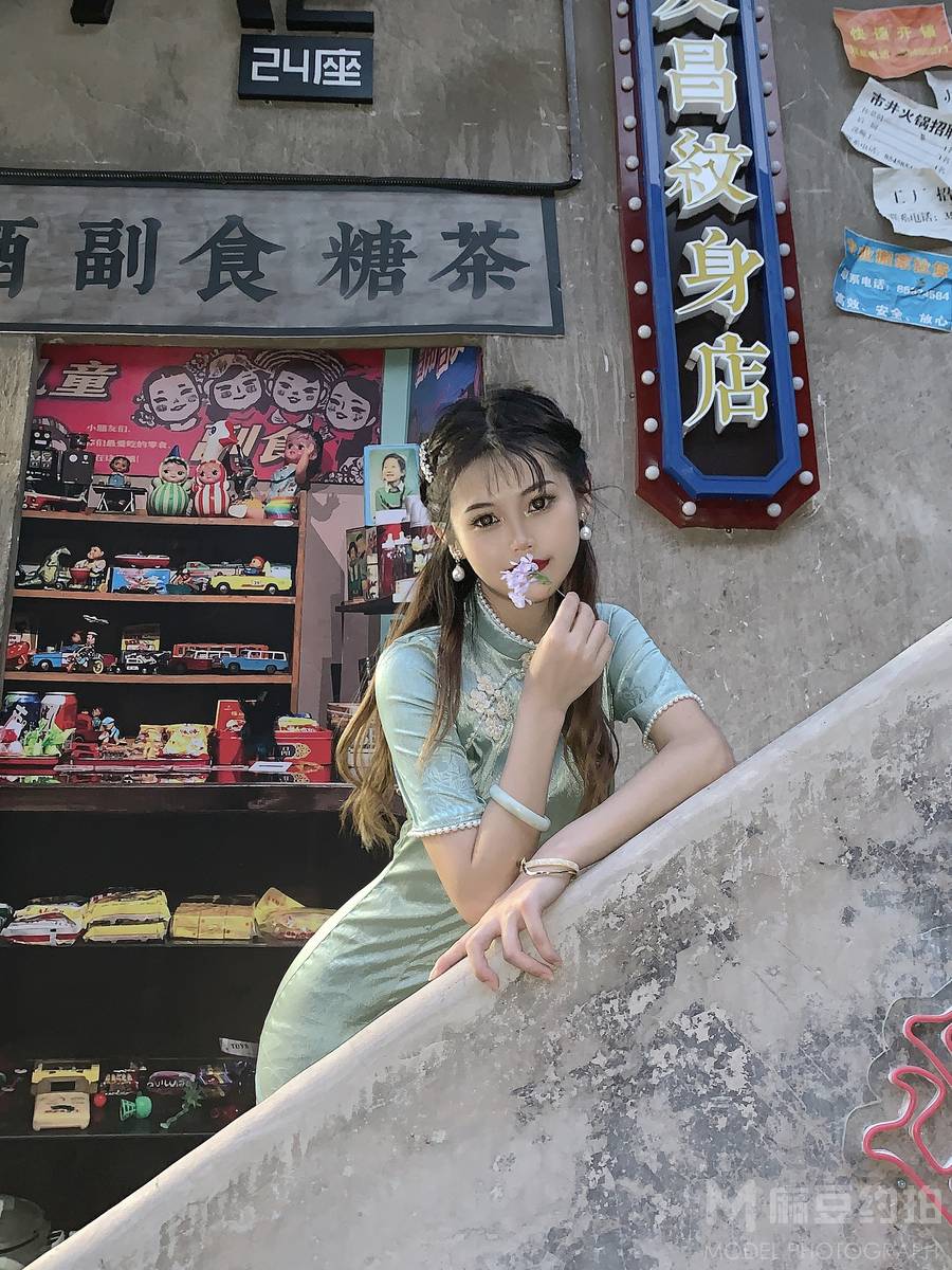 夜景模特