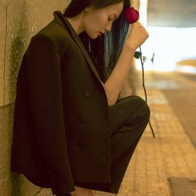 情绪模特