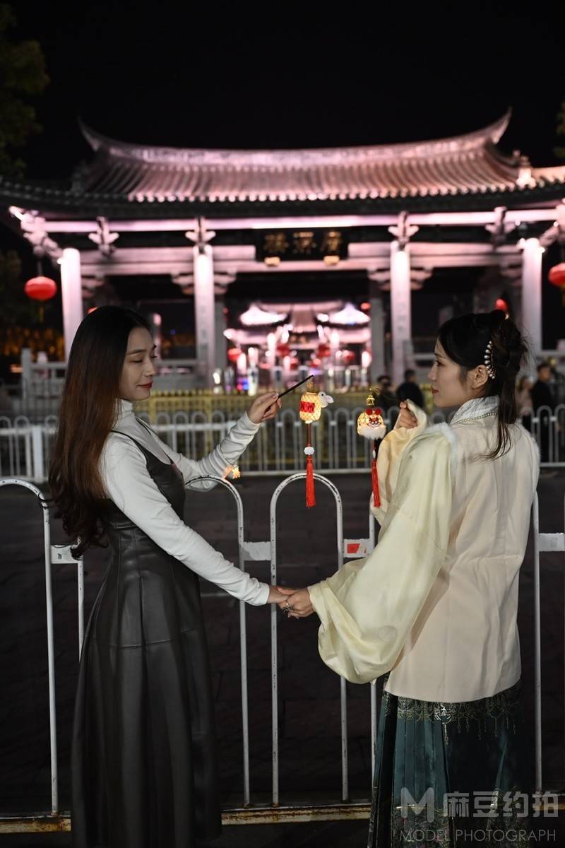 夜景模特