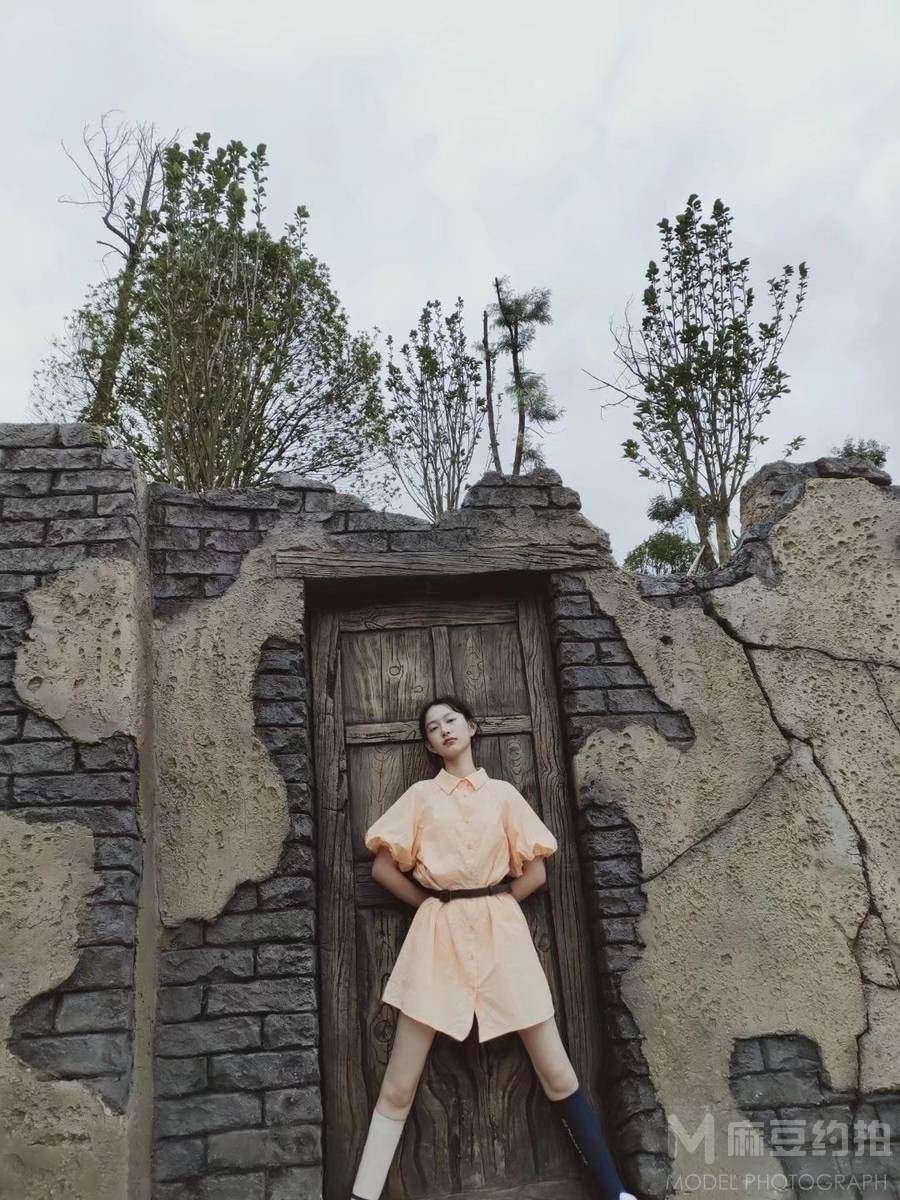 校园模特