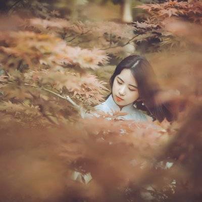 情绪模特