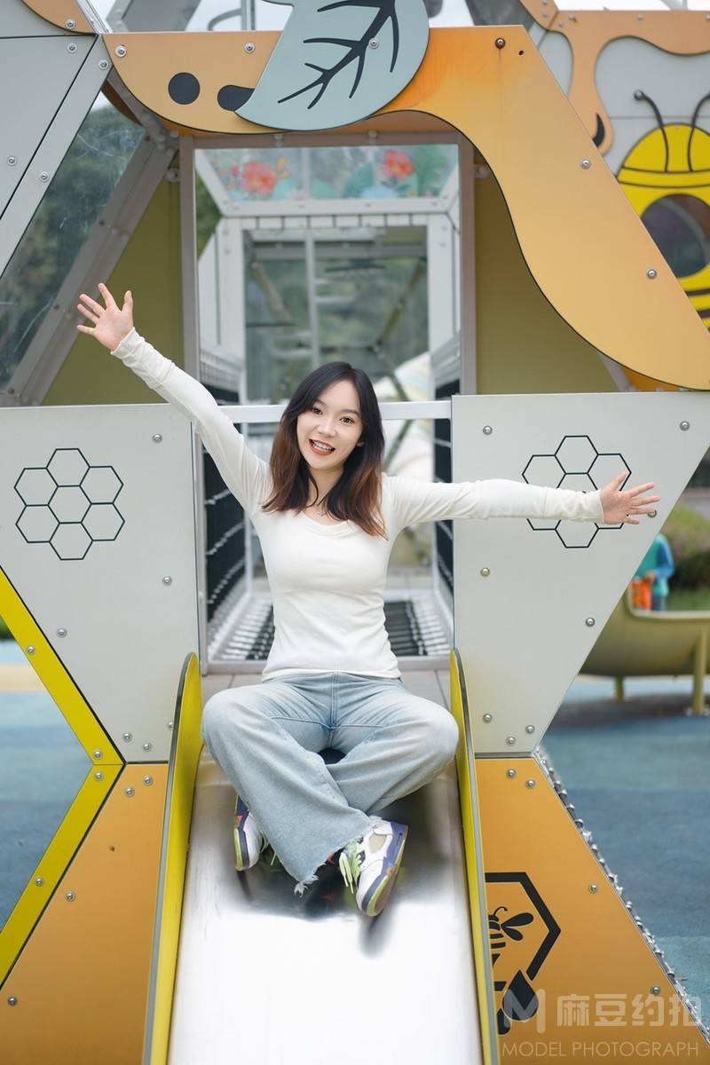 清新模特