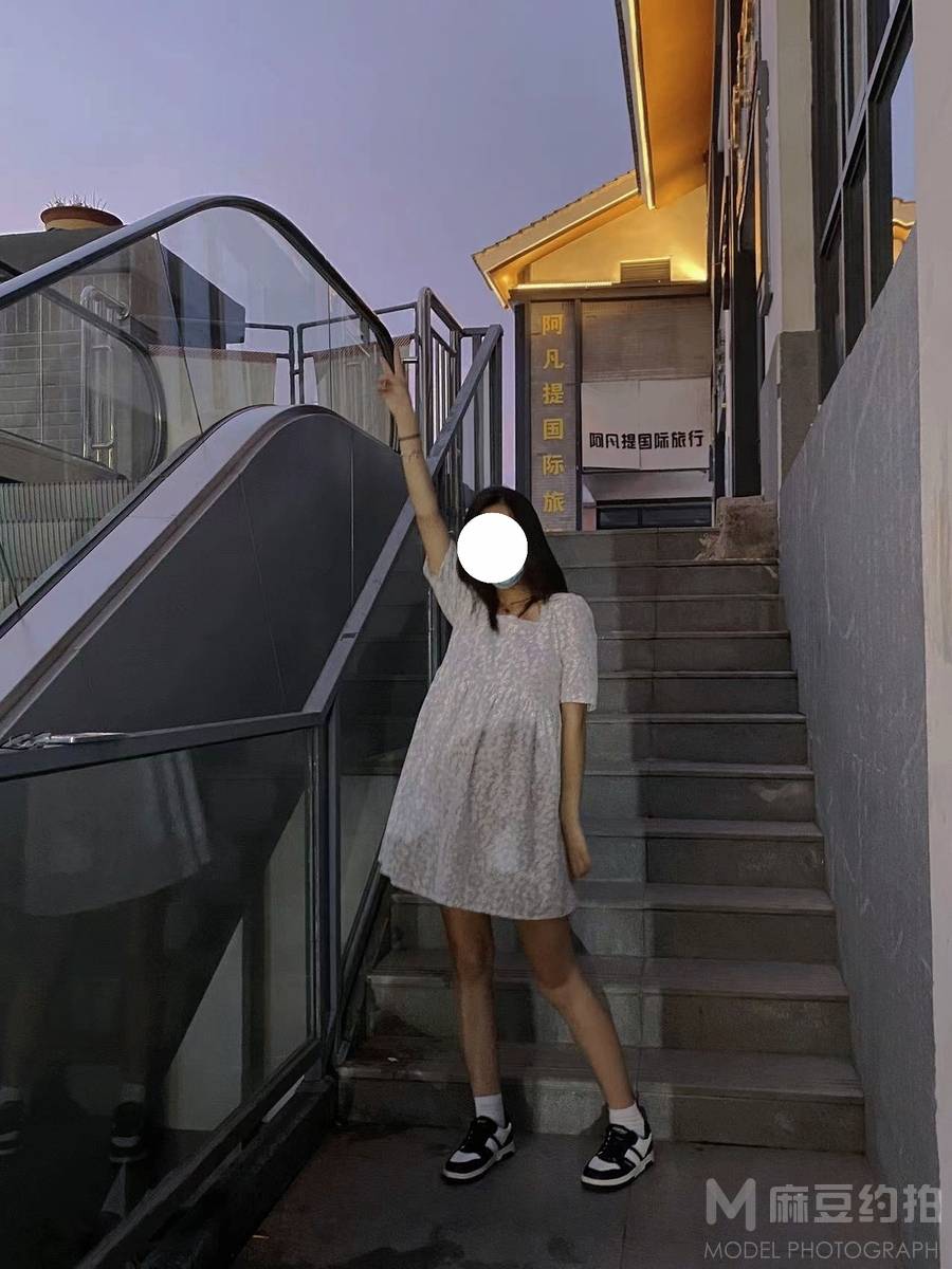 校园模特