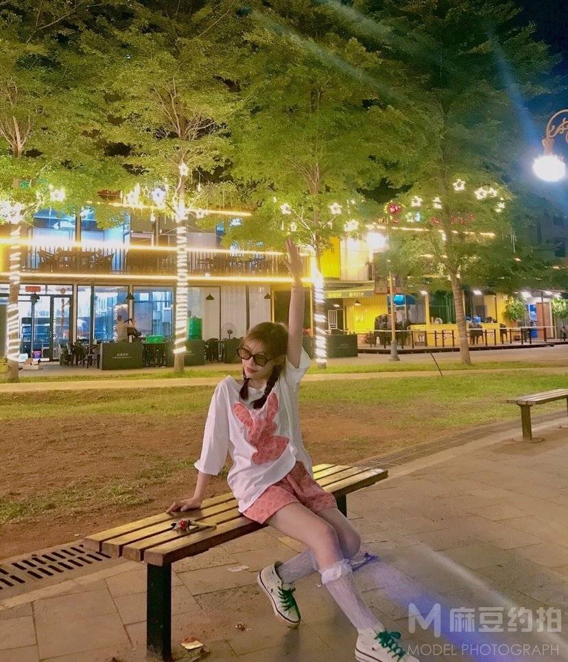 夜景模特