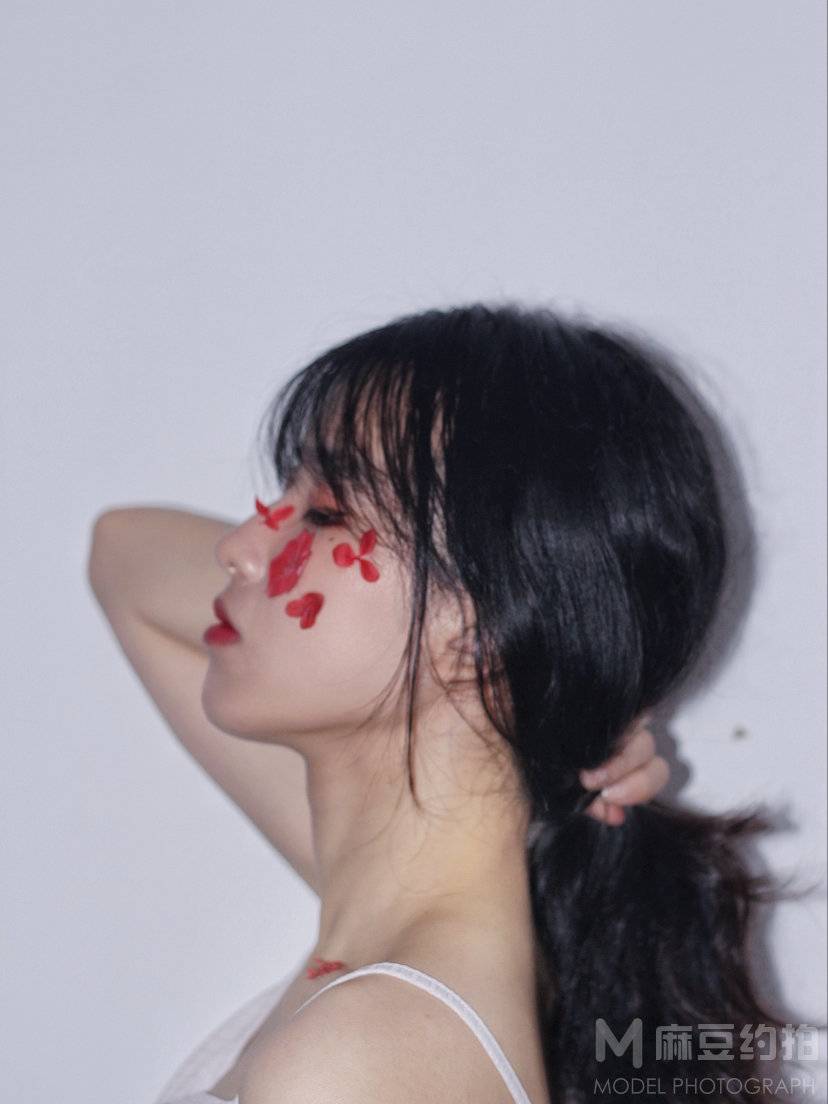 妆容模特