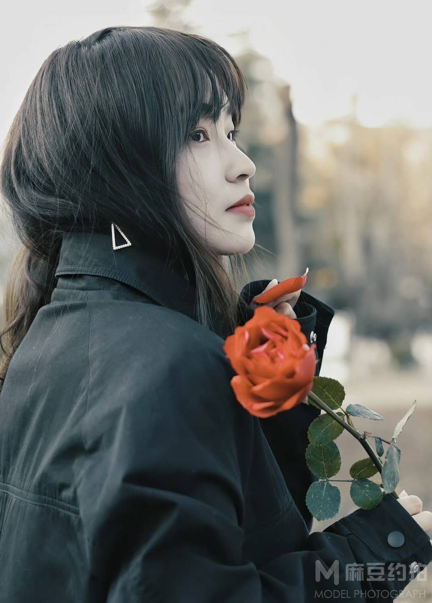 情绪模特