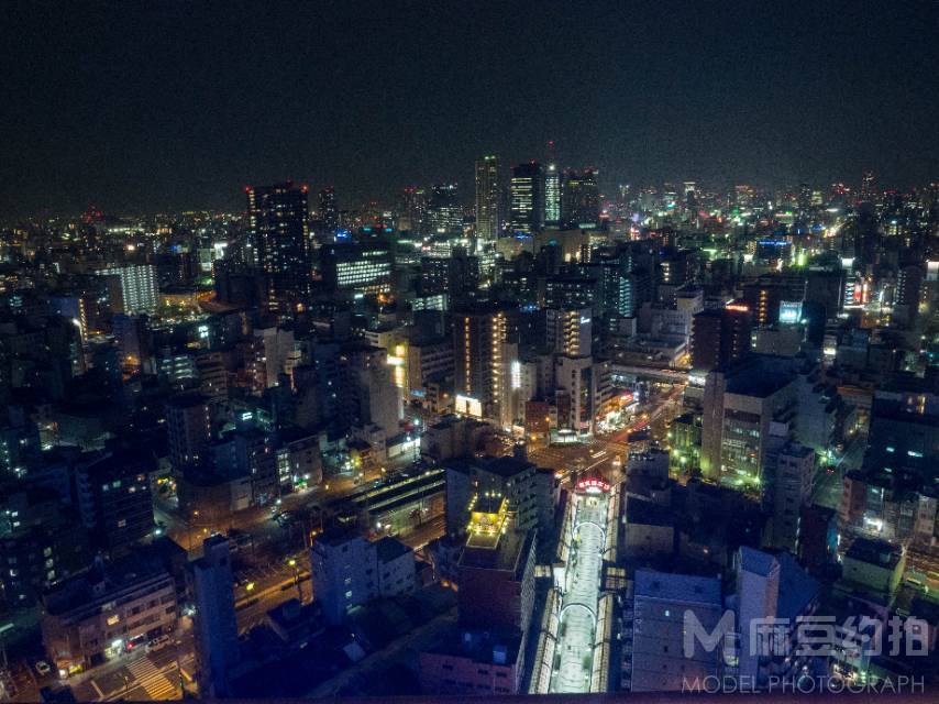 夜景模特