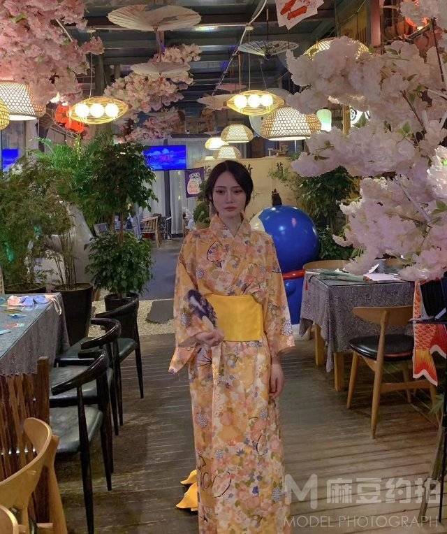 民国模特