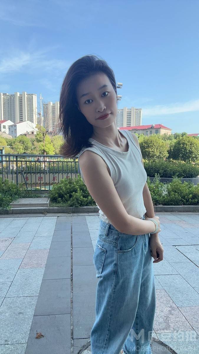 纪实模特