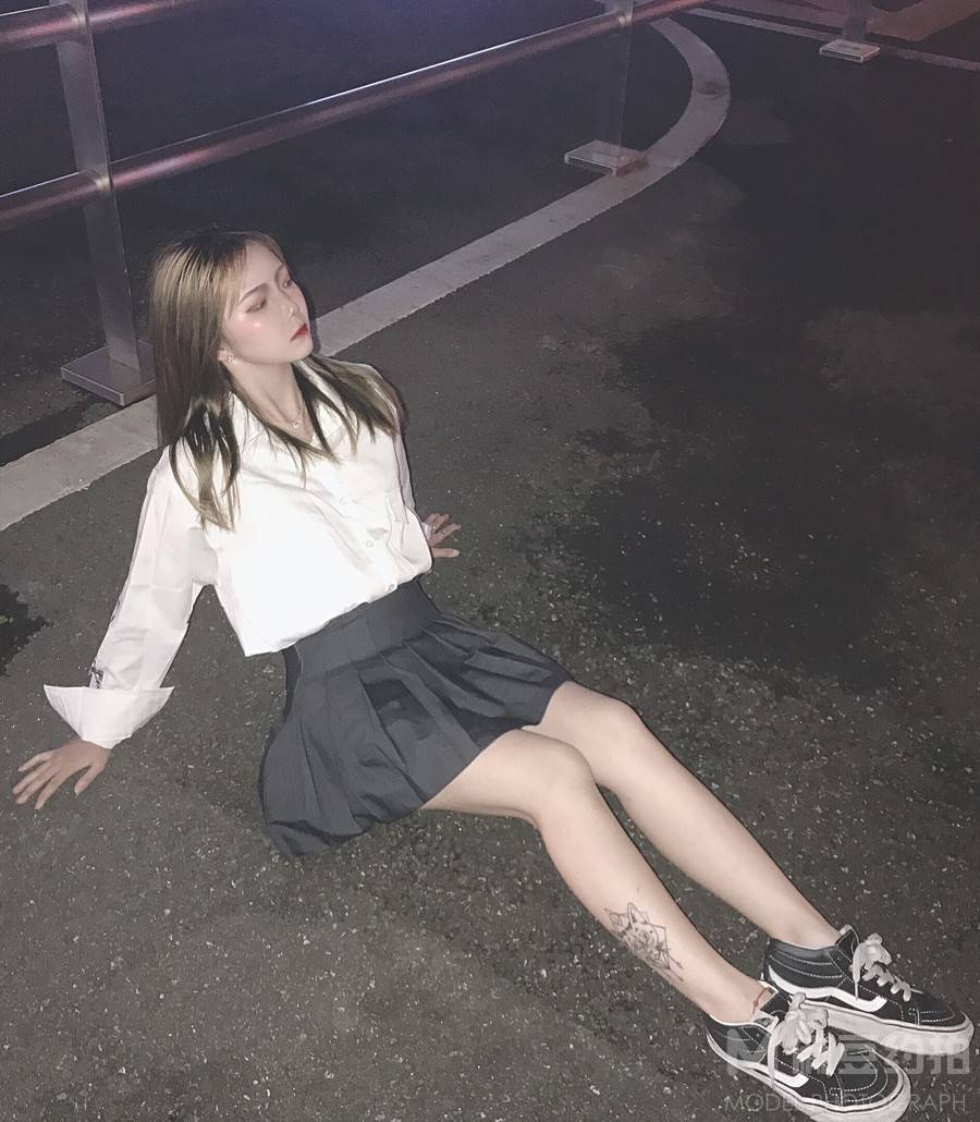 暗黑模特
