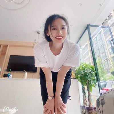 黑白模特