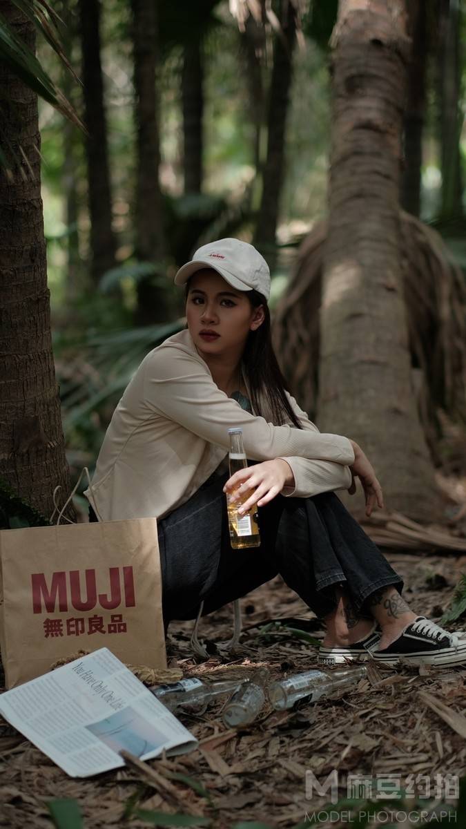 情绪模特