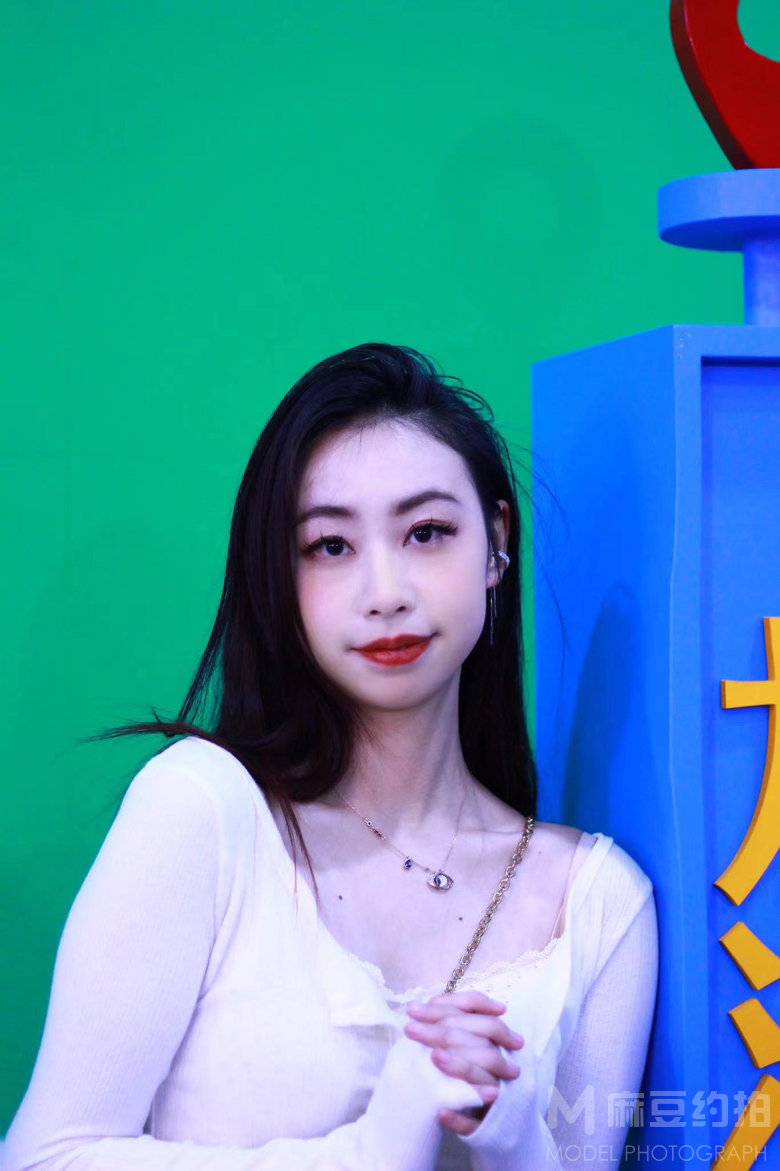 胶片模特