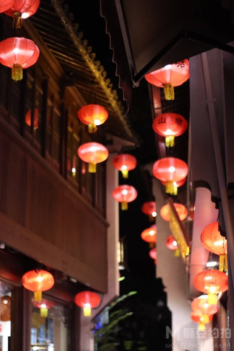 夜景模特
