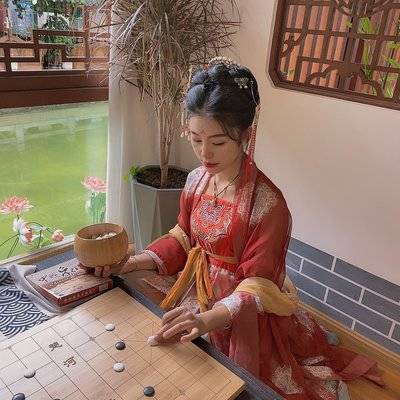 汉服模特
