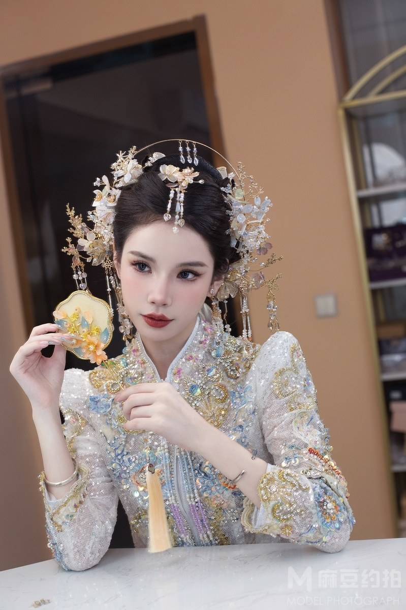 妆容模特