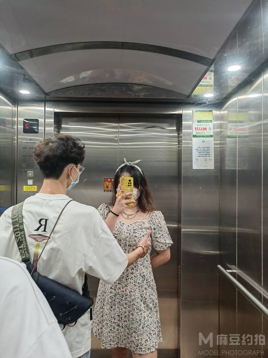 情侣模特
