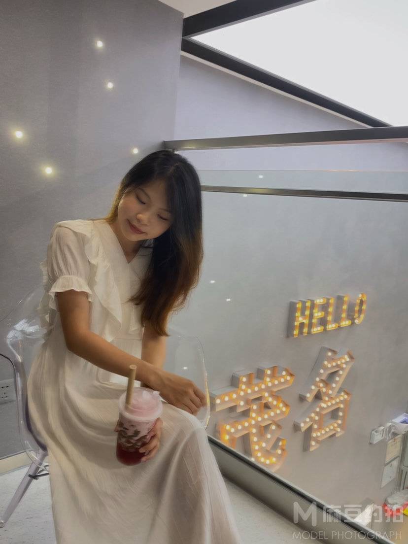 清新模特