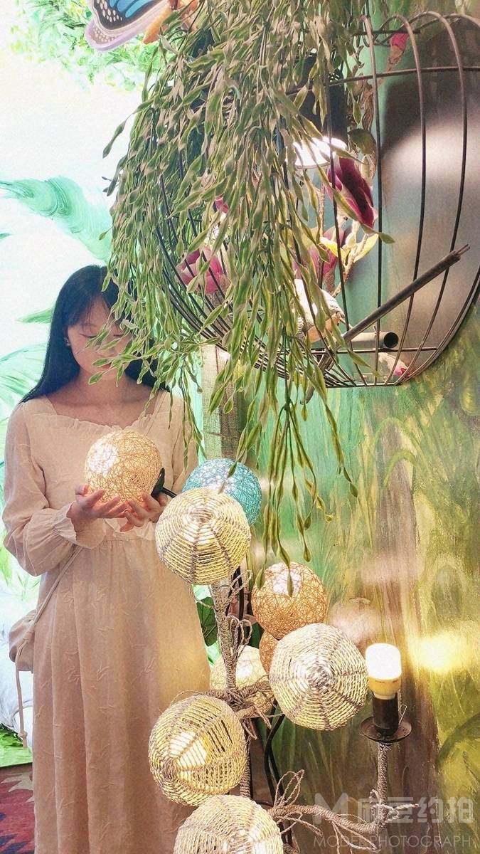 黑白模特