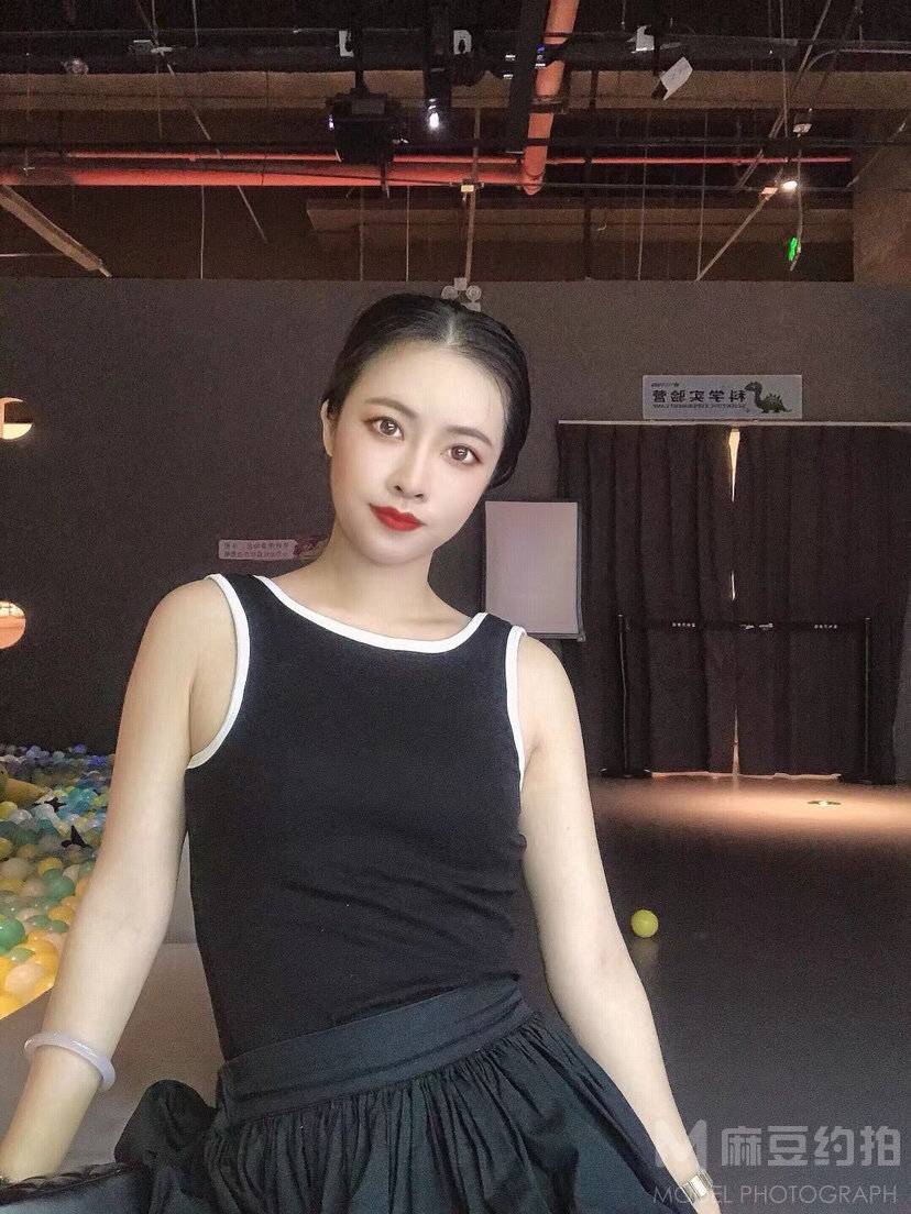 孕照模特